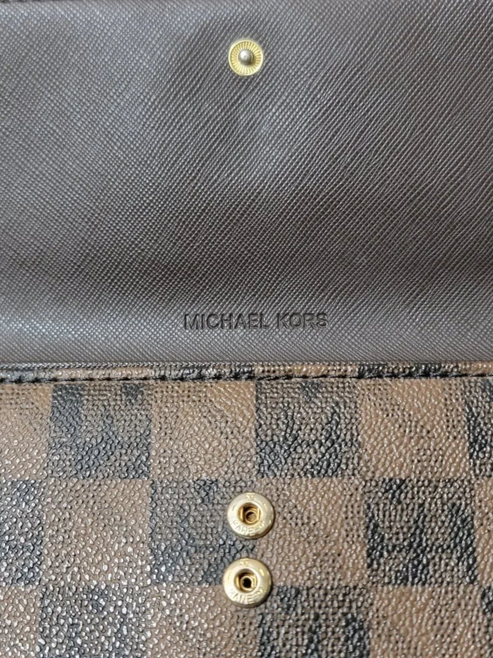 Michael Kors Jet Set Checkbook Wallet Brown Checkerboard Logo Print Gold Plate